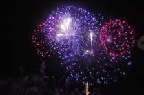 Fogos de artifício marcam o início do Rally de Guanajuato, no México